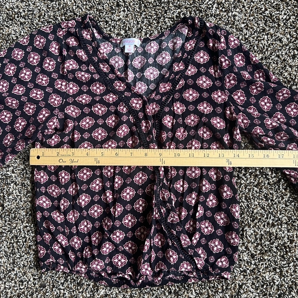 Xhilaration Black Blouse with Pink Patterns - Picture 6 of 7